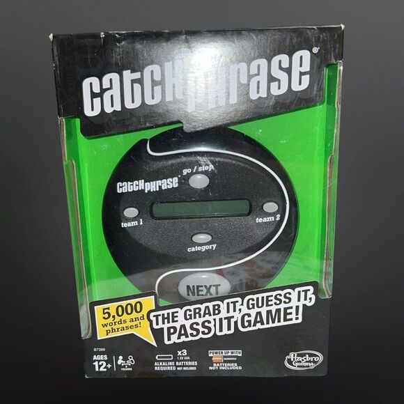 NIP Hasbro Catch Phrase Handheld Electronic Game B13 - Picture 1 of 2